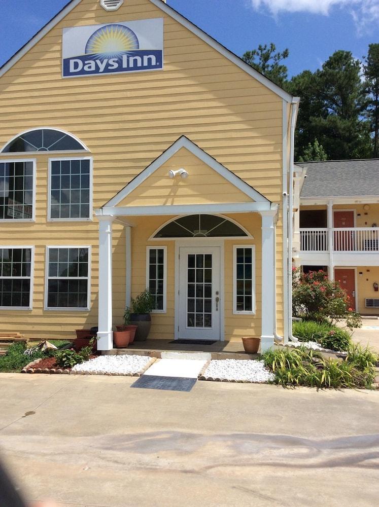 Days Inn By Wyndham Cornelia Exterior foto