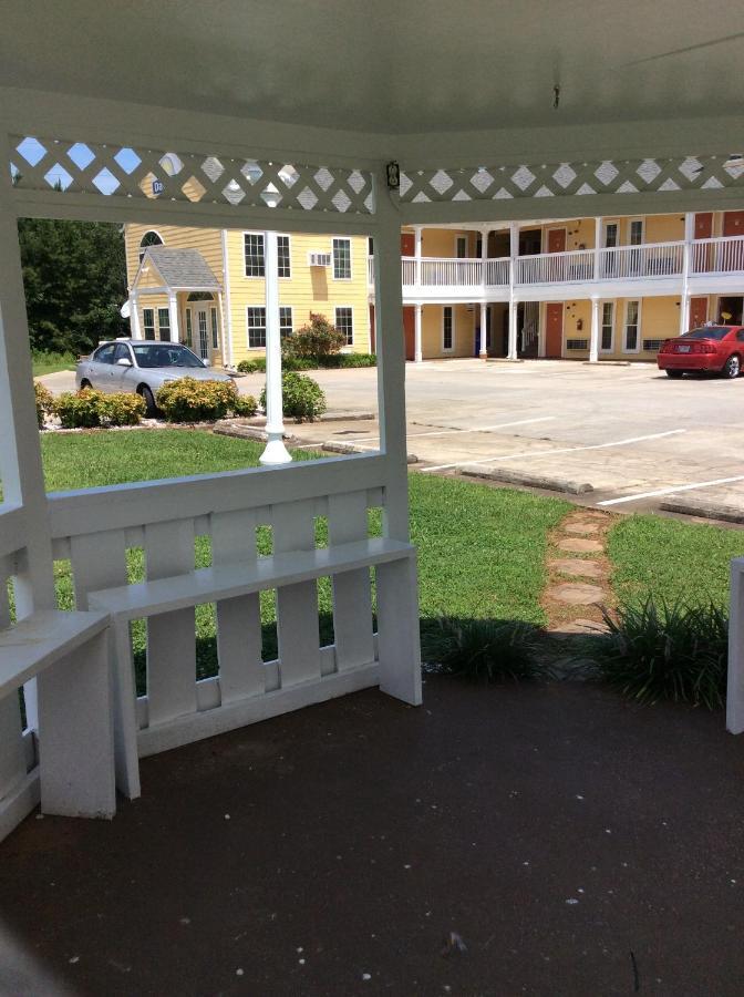 Days Inn By Wyndham Cornelia Exterior foto